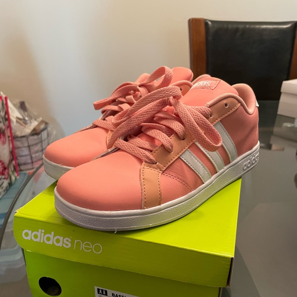 Adidas - Picture 2 of 2